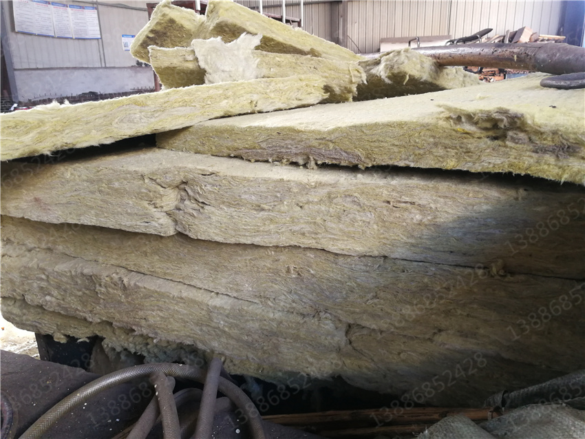 ��ɽ�͟�ˮ��܇