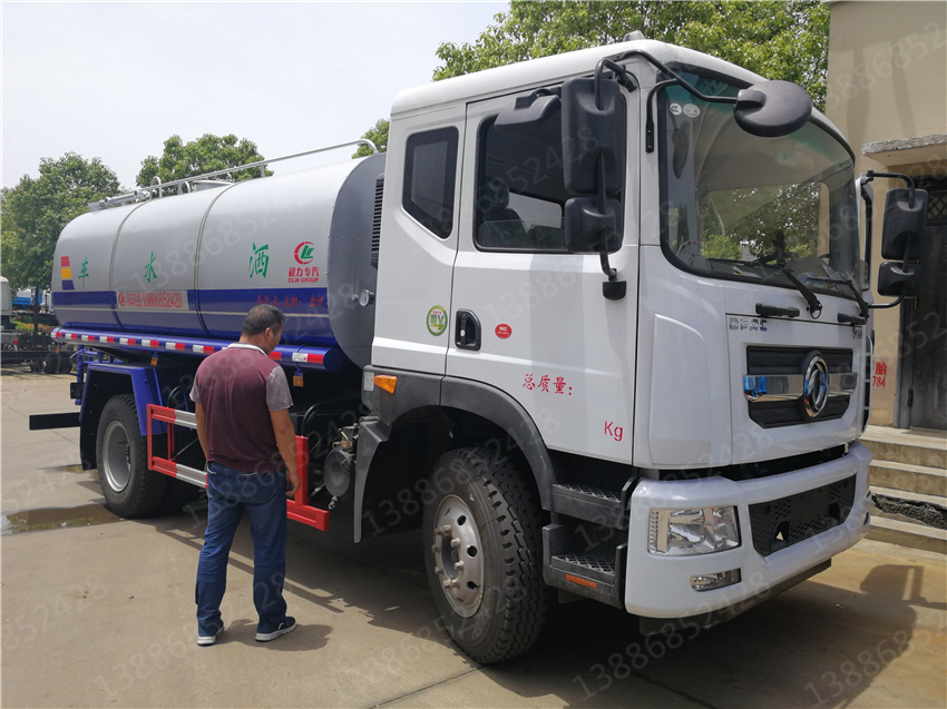 ʯ��ɽ����